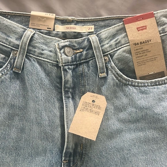 Levi's Denim - Women’s Levi’s ‘94 Baggy, size 27x31, light wash